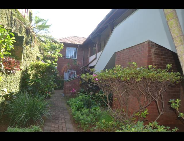 1 BEDROOM FLAT FOR SALE IN SCOTTBURGH CENTRAL